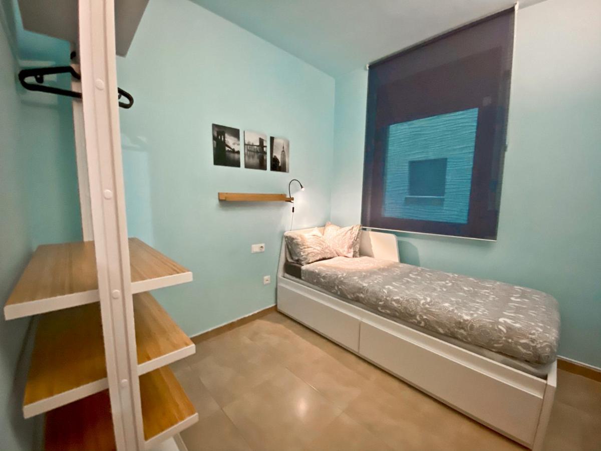 Urban Manresa-City Center Apartment With Balcony Luaran gambar