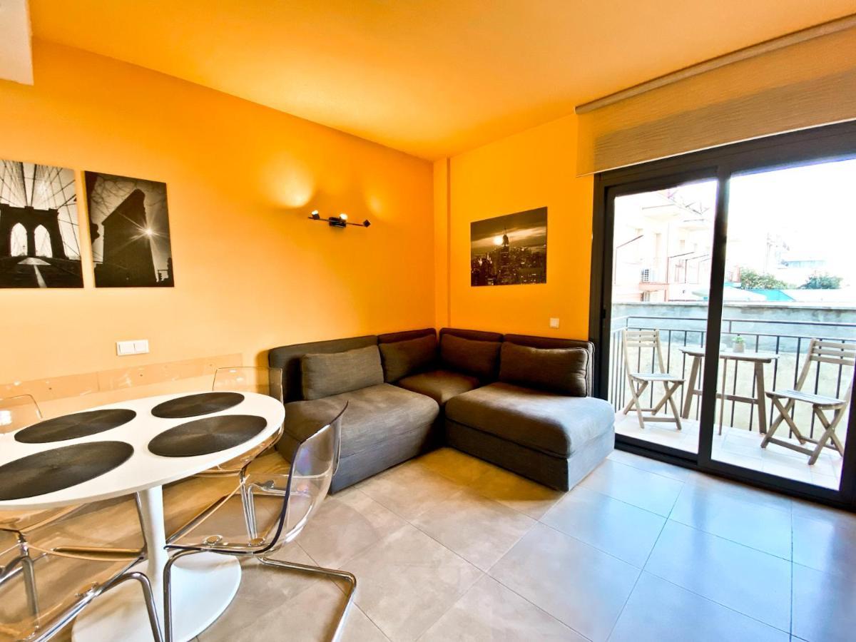 Urban Manresa-City Center Apartment With Balcony Luaran gambar